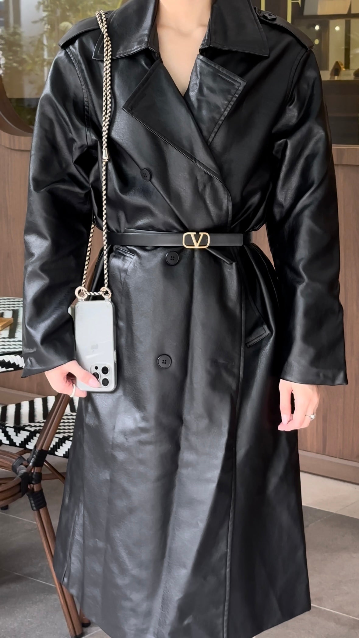 Emsy Australia crossbody phone cases are compatible with iPhone, Samsung models. The cases offer protection with durable cords, keeping phones secure with fashionable coloured ropes to elevate your style. Fashion hands-free phone accessories