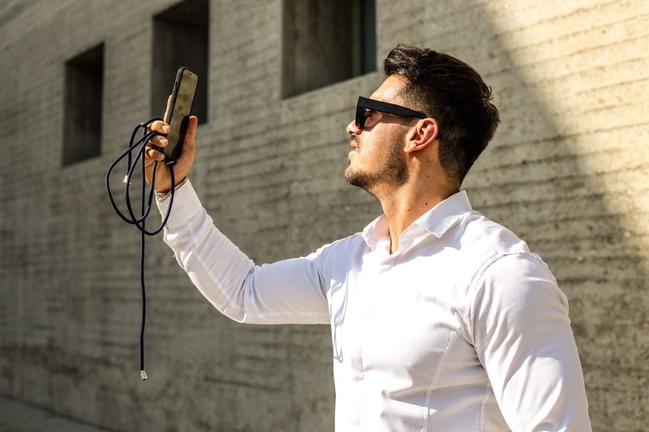 Emsy Australia crossbody phone cases are compatible with iPhone, Samsung models. The cases offer protection with durable cords, keeping phones secure with fashionable coloured ropes to elevate your style. Fashion hands-free phone accessories