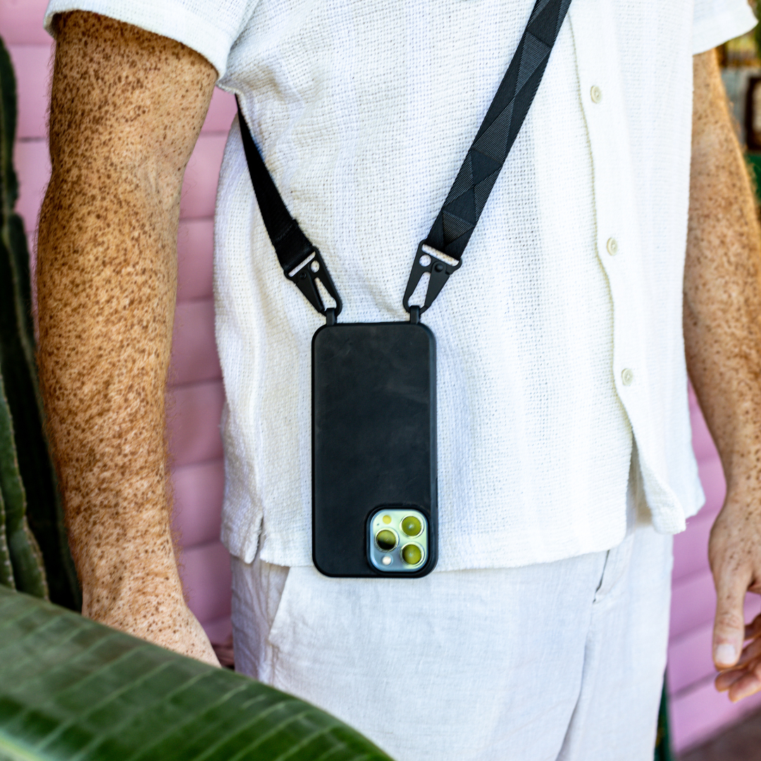 Emsy Australia crossbody phone cases are compatible with iPhone, Samsung models. The cases offer protection with durable cords, keeping phones secure with fashionable coloured ropes to elevate your style. Fashion hands-free phone accessories